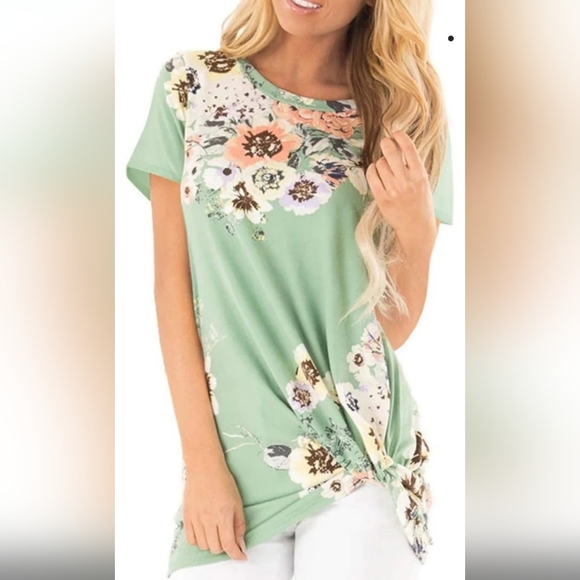 Mint Green Floral Short Sleeve Round Neck Blouse, Small Flowery Shirt - Picture 2 of 6
